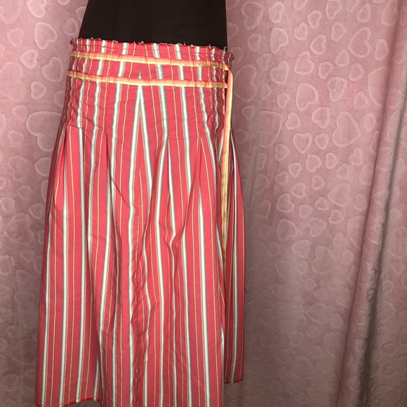 Old navy skirt☄️ - Picture 4 of 4